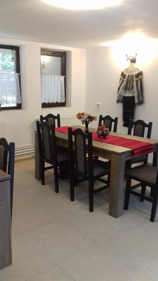 Novaci-Străini Casa Radu 아파트 외부 사진